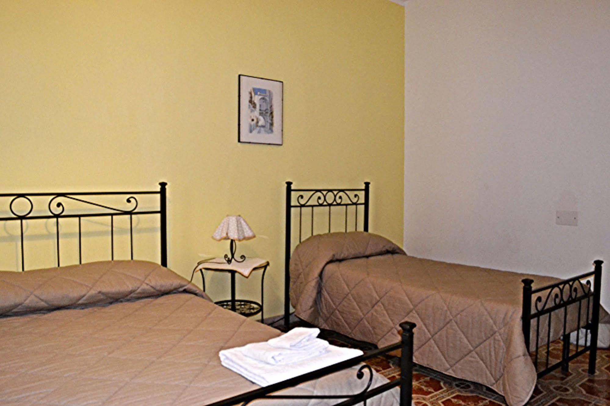Catania Inn Rooms エクステリア 写真